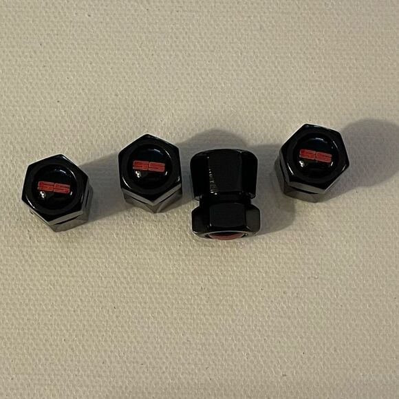 SS Super Sport Valve Stem Caps in Black Set of 4 NWT - Picture 1 of 4